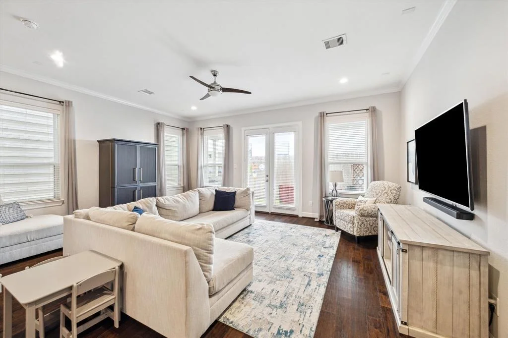 Photo of 3715 Oakroc Grove