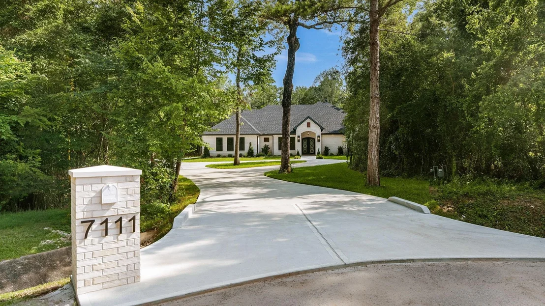 Photo of 7111 Lorna Road