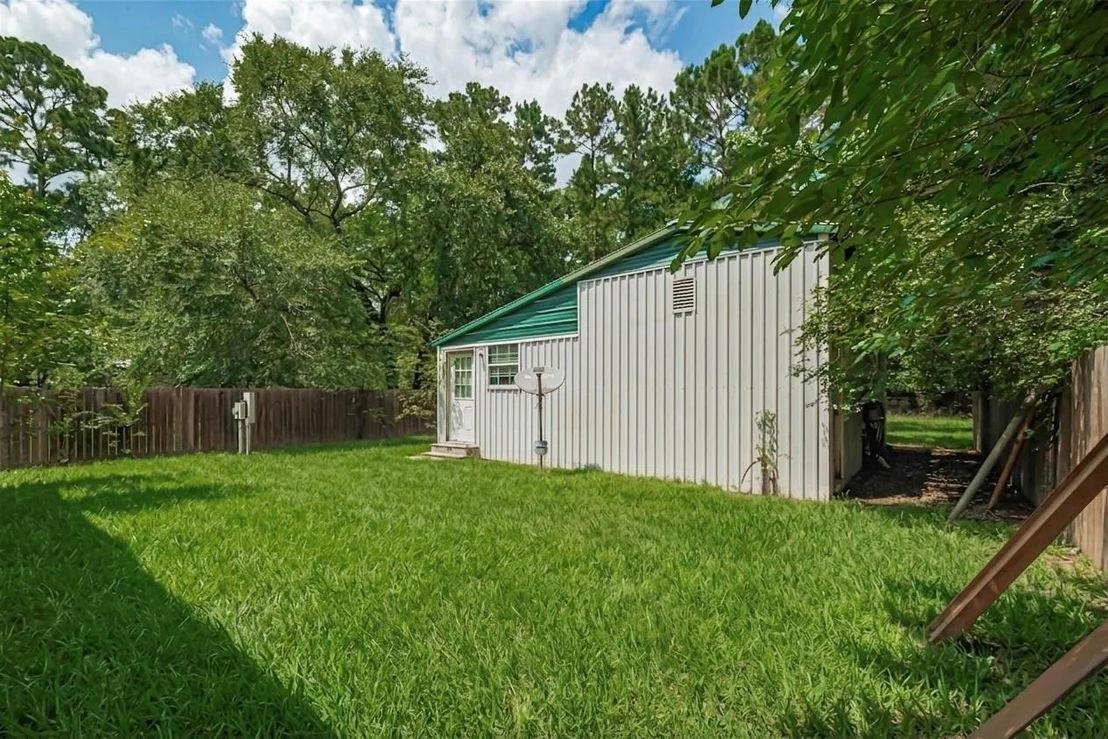 Photo of 477 Canadian Dr
