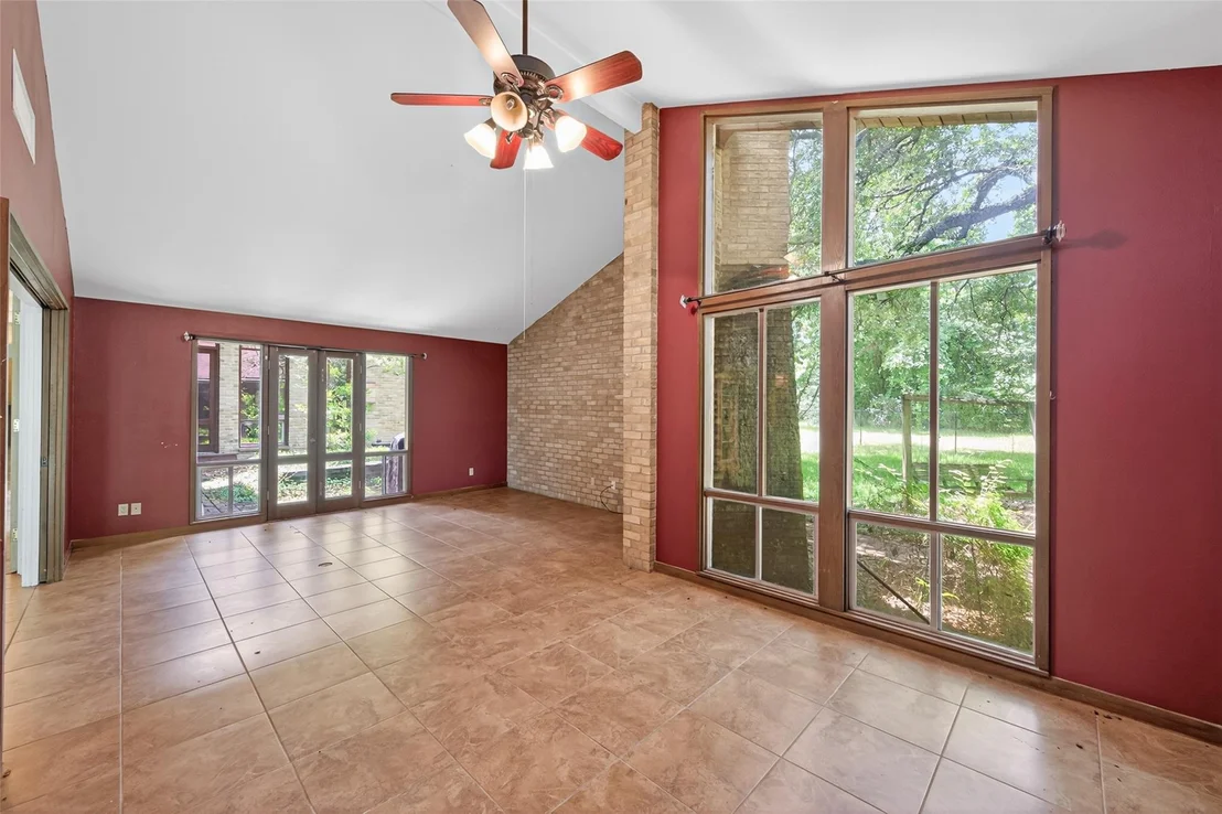 Photo of 219 Cardinal Drive