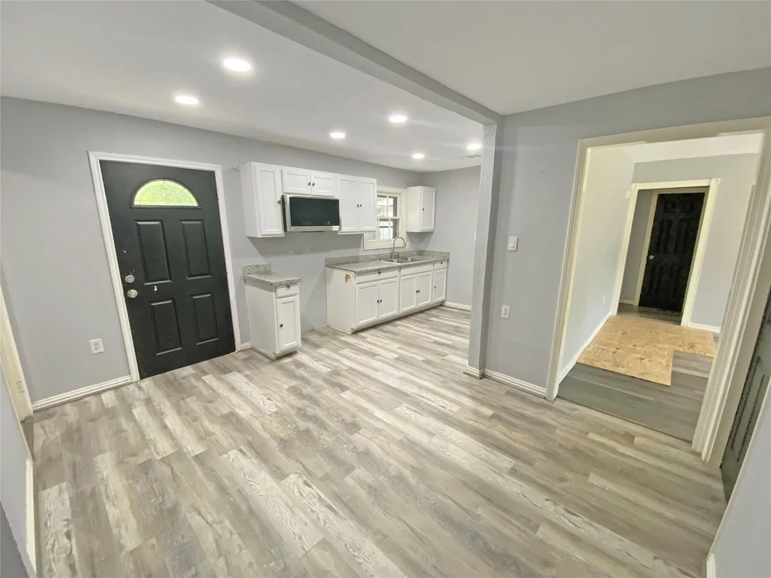 Photo of 506 Azalea Drive