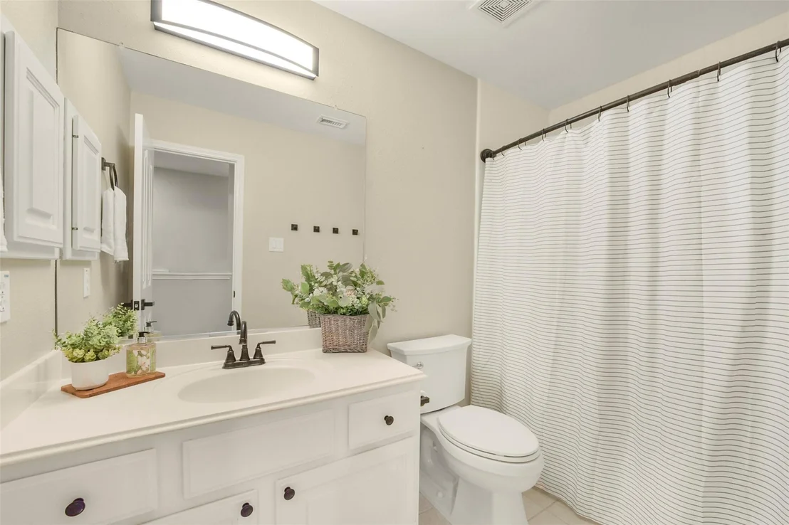 Photo of 15730 Lake Loop Drive
