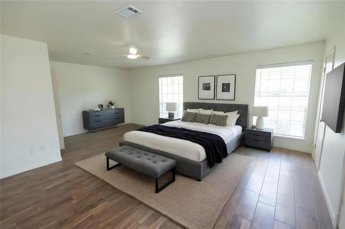 Photo of 9011 Grape Street