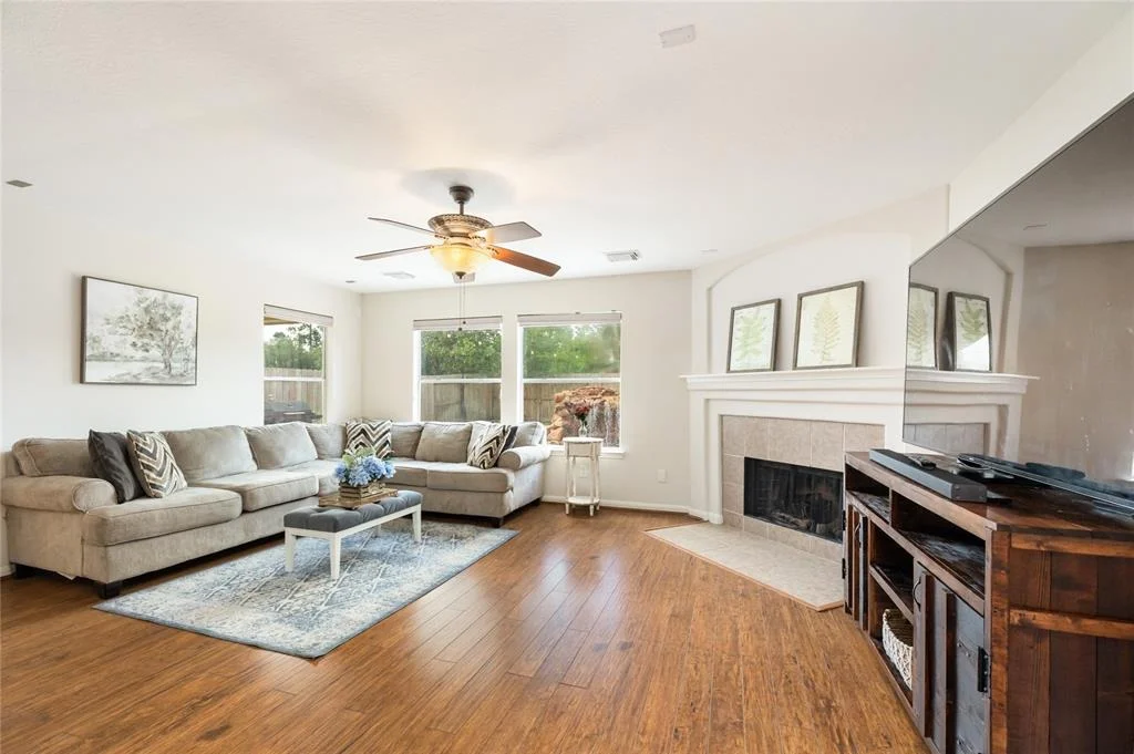 Photo of 6815 Autumn Rain Lane