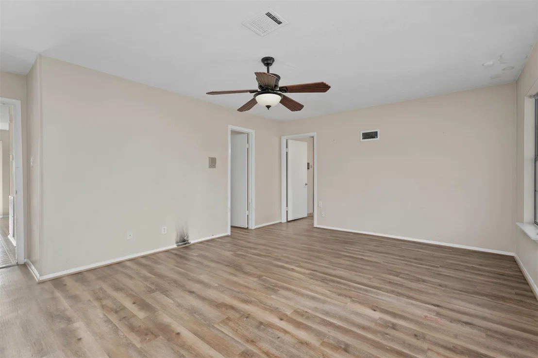 Photo of 2322 Shadow Glen