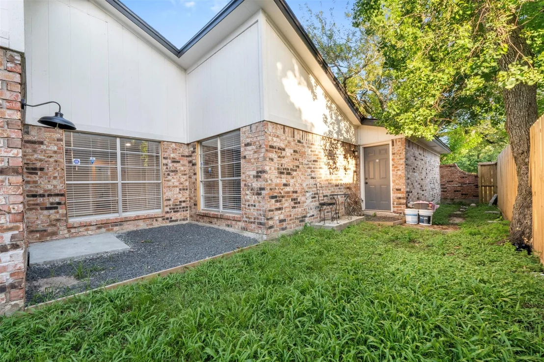 Photo of 6502 Trail Valley Way
