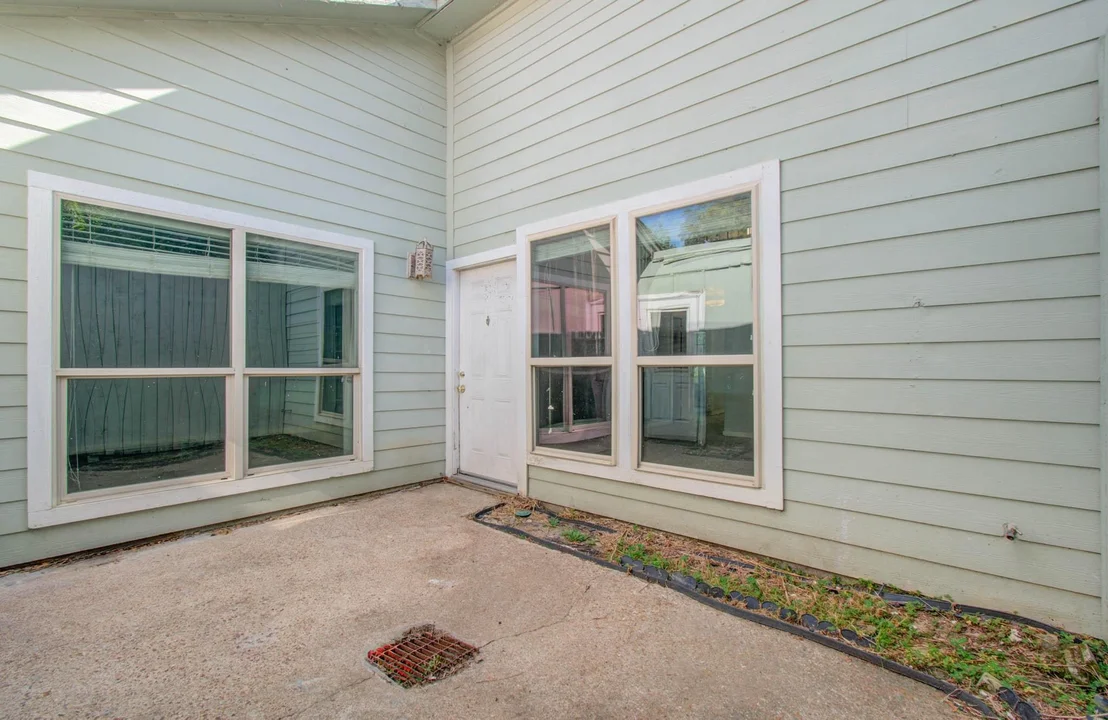 Photo of Unit C at 5710 Easthampton Drive