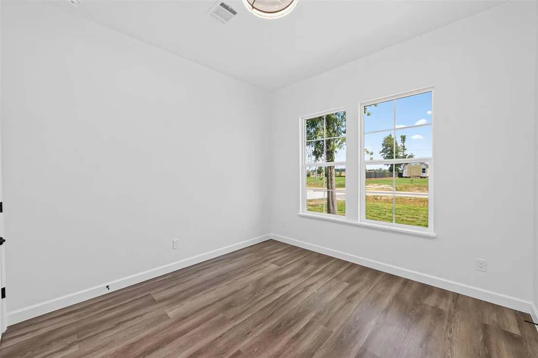 Photo of 1118 Peter Pine Street