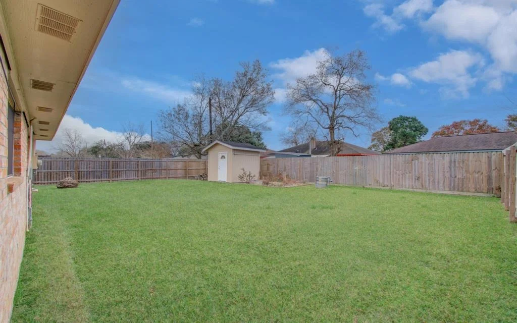 Photo of 10102 Winding Trail Road
