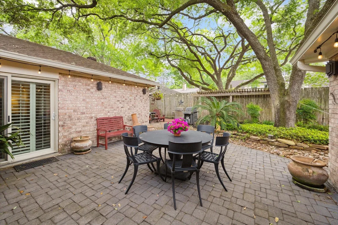 Photo of 10111 Del Monte Drive