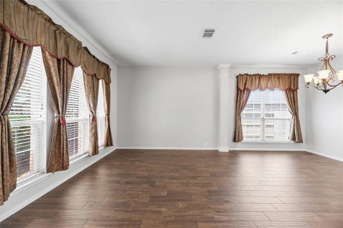 Photo of 1242 Deerbrook Drive