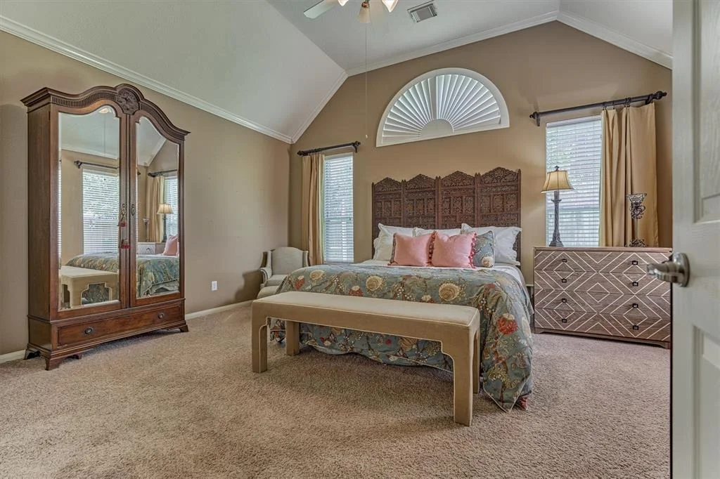 Photo of 25719 Northcrest Drive