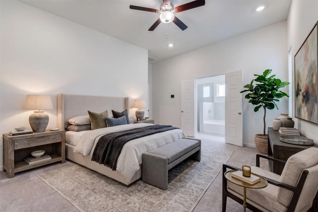 Photo of 6467 Escondido Drive