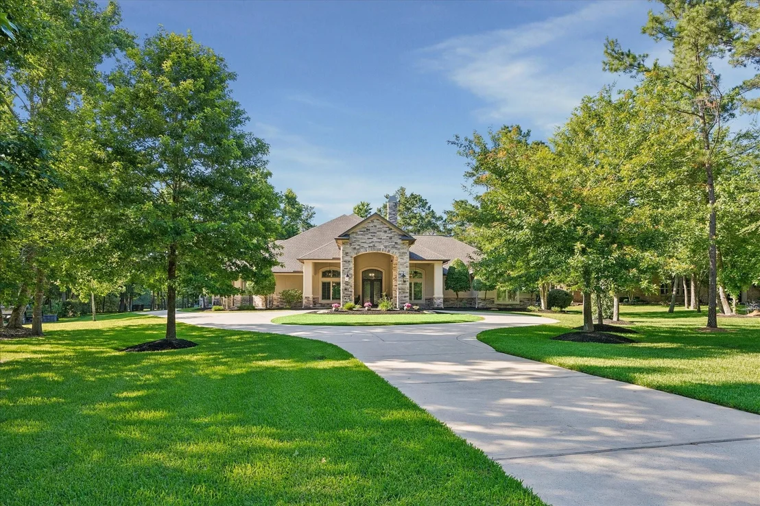 Photo of 28203 Meadow Forest