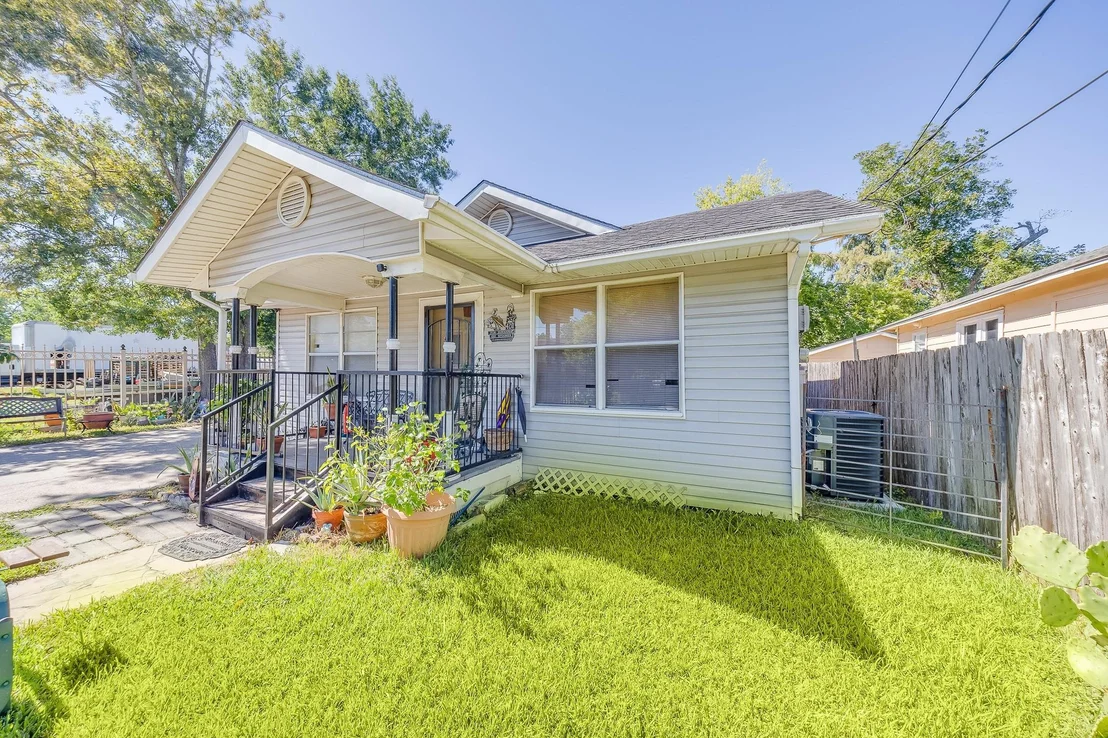 Photo of 420 Spooner Street