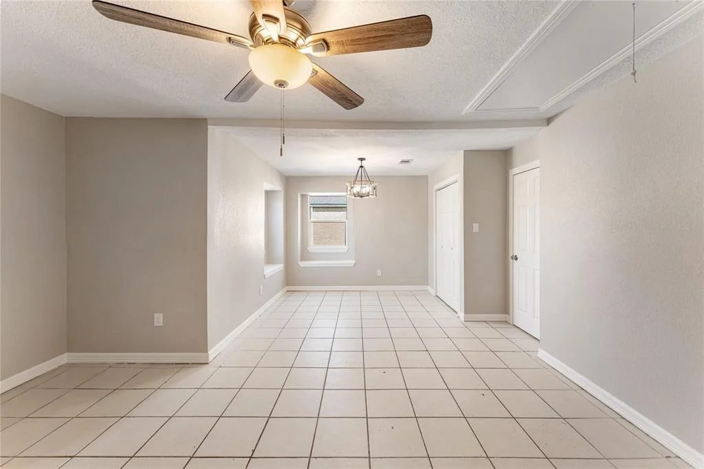 Photo of 6250 Foxhunter Road
