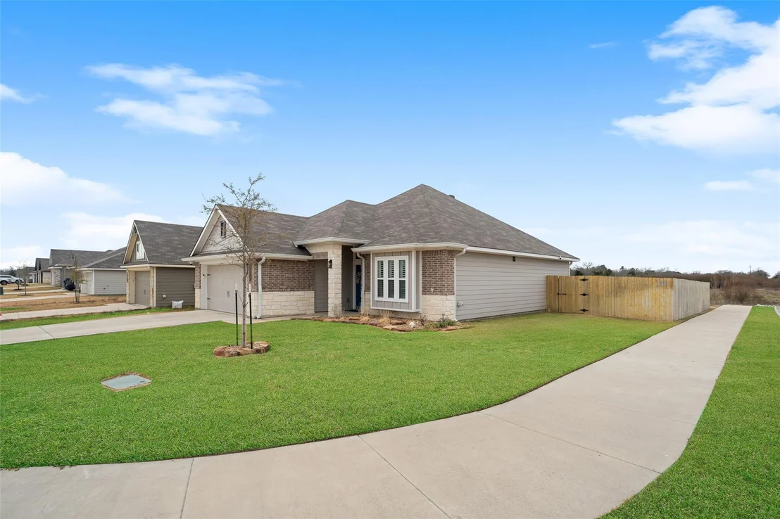 Photo of 1300 Kingsgate