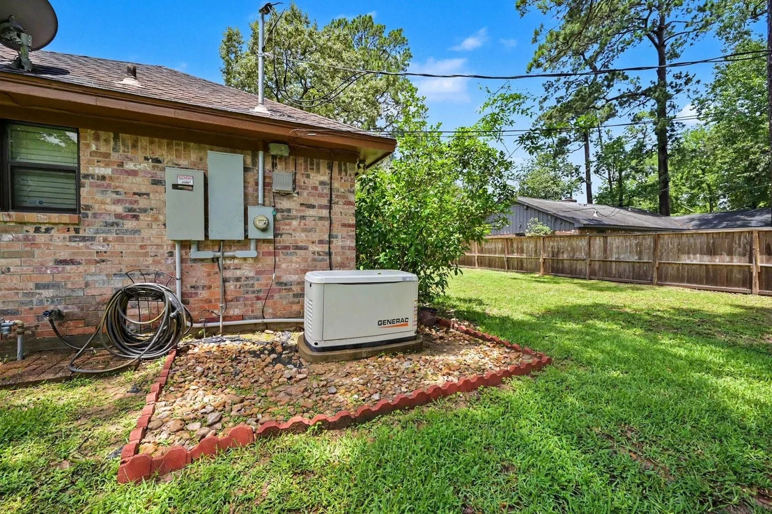 Photo of 26222 Oakhurst Drive