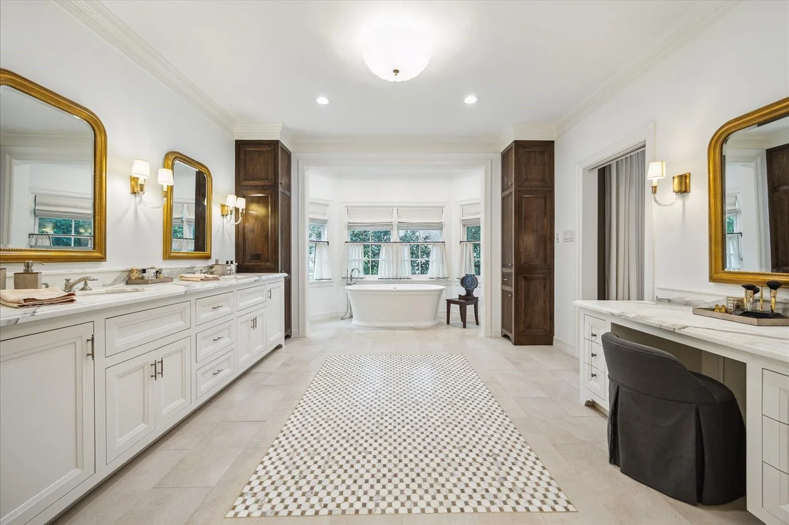 Photo of 210 Park Laureate Drive