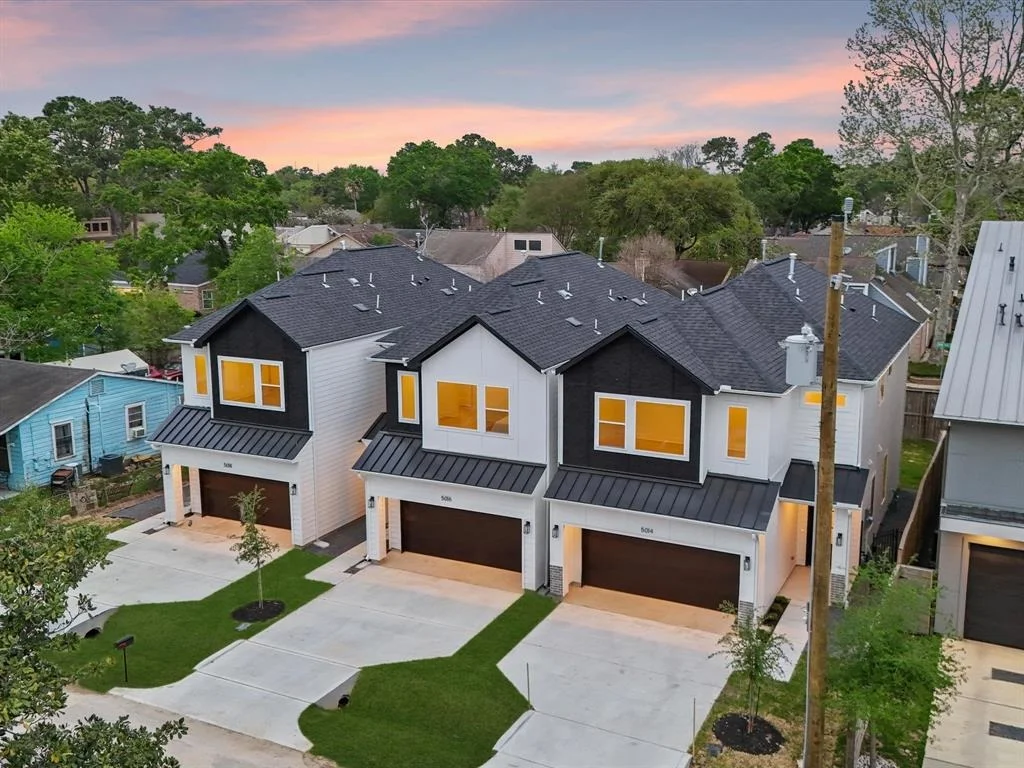 Photo of 5016 Golden Forest Drive