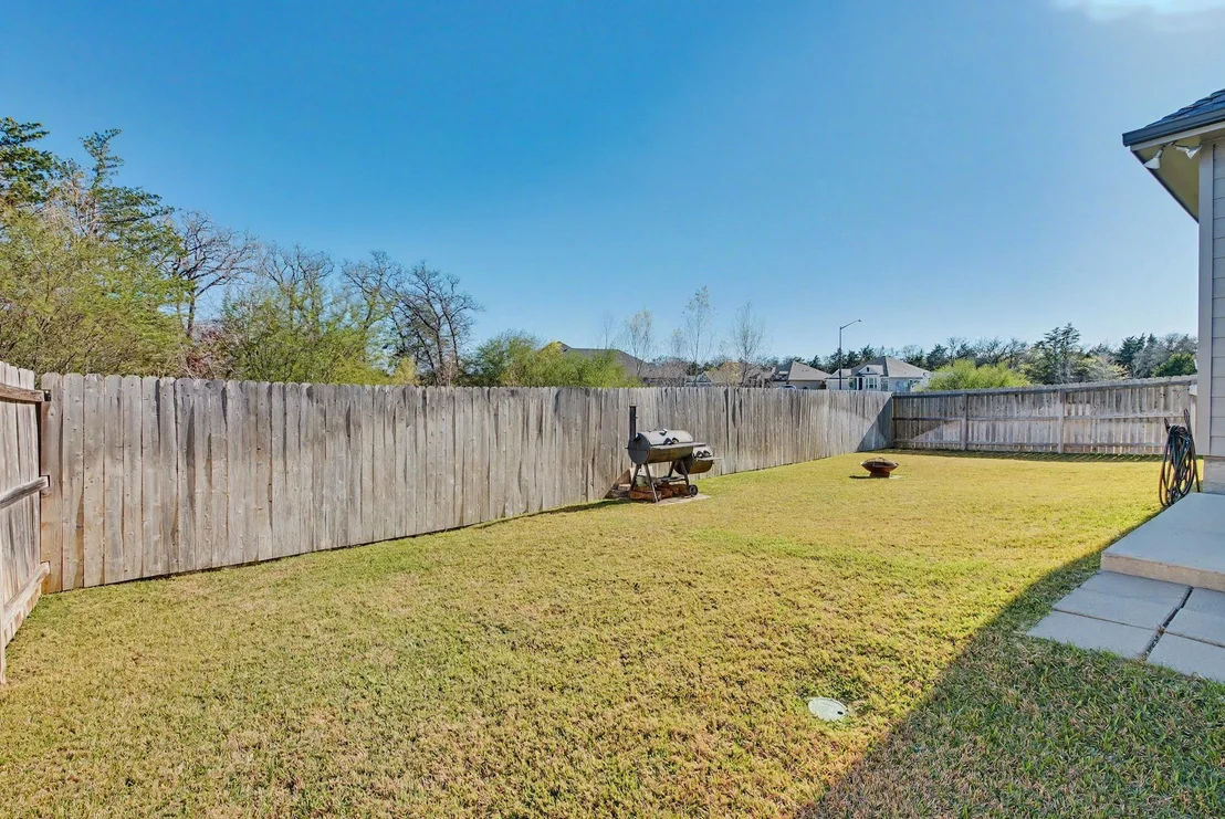 Photo of 2004 Dumfries Drive