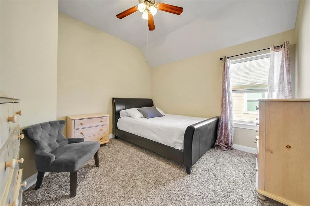Photo of 59 E Wading Pond Circle
