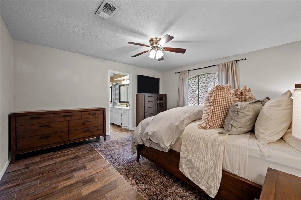 Photo of 4702 Gulfway Drive