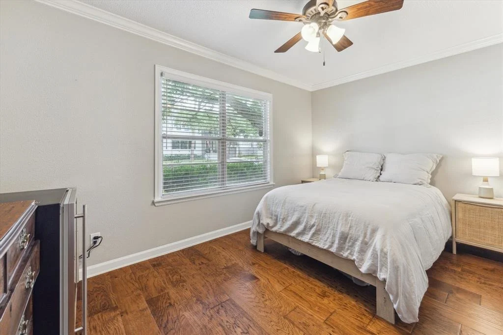 Photo of 1007 Waltway Drive