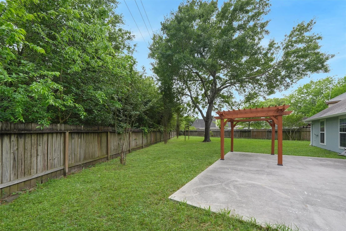 Photo of 8811 Tan Oak Circle