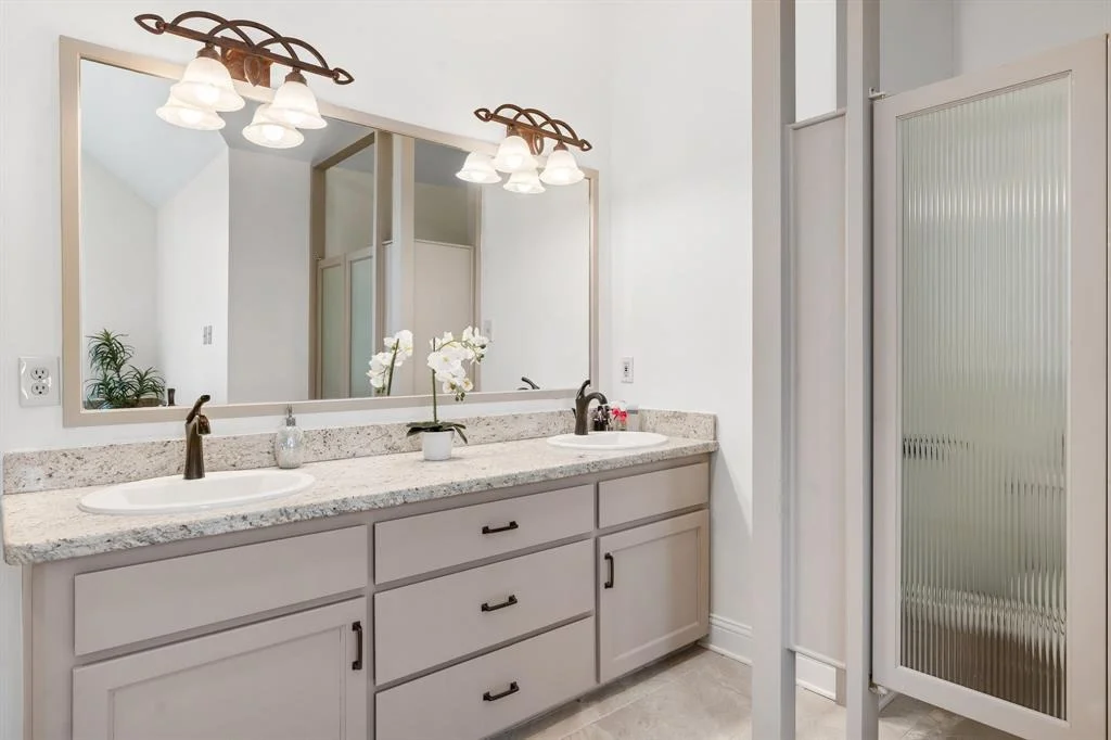 Photo of 3343 Torrey Pines Drive