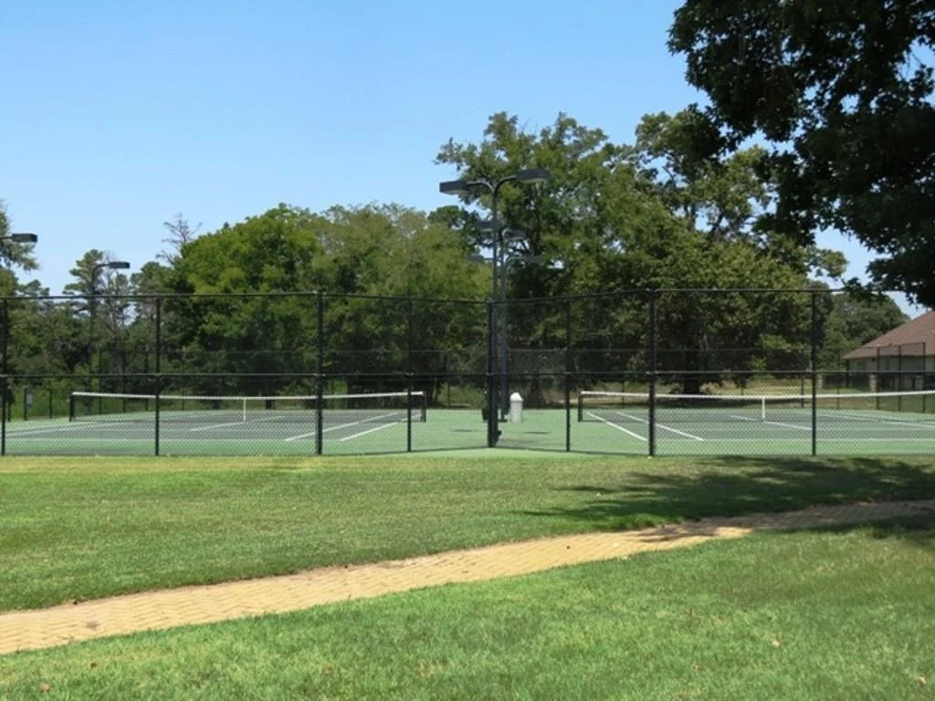 Photo of 137 Eagles Bluff Blvd S