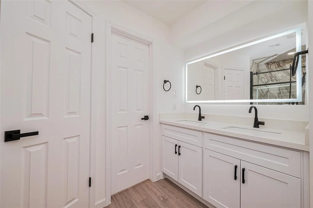 Photo of 7006 White Tail Drive