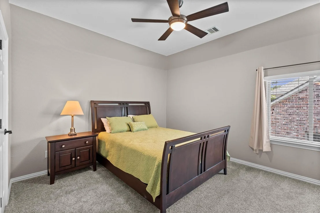 Photo of 130 E Cove View Trail