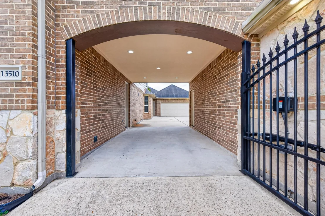 Photo of 13510 Cascade Caverns Court