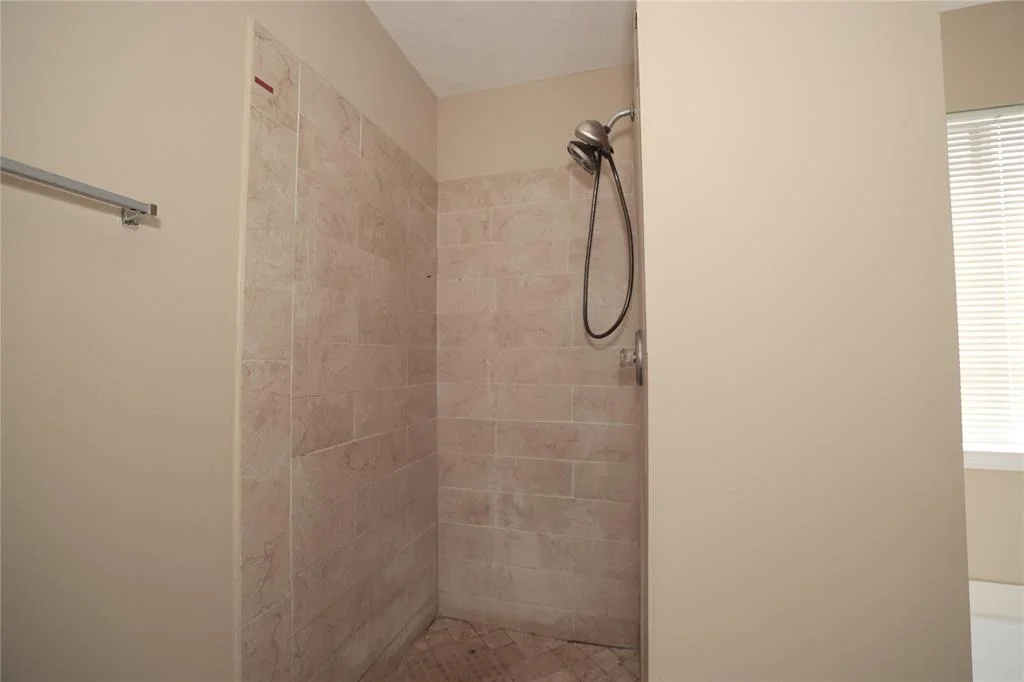 Photo of 5115 Summit Lodge Dr Drive