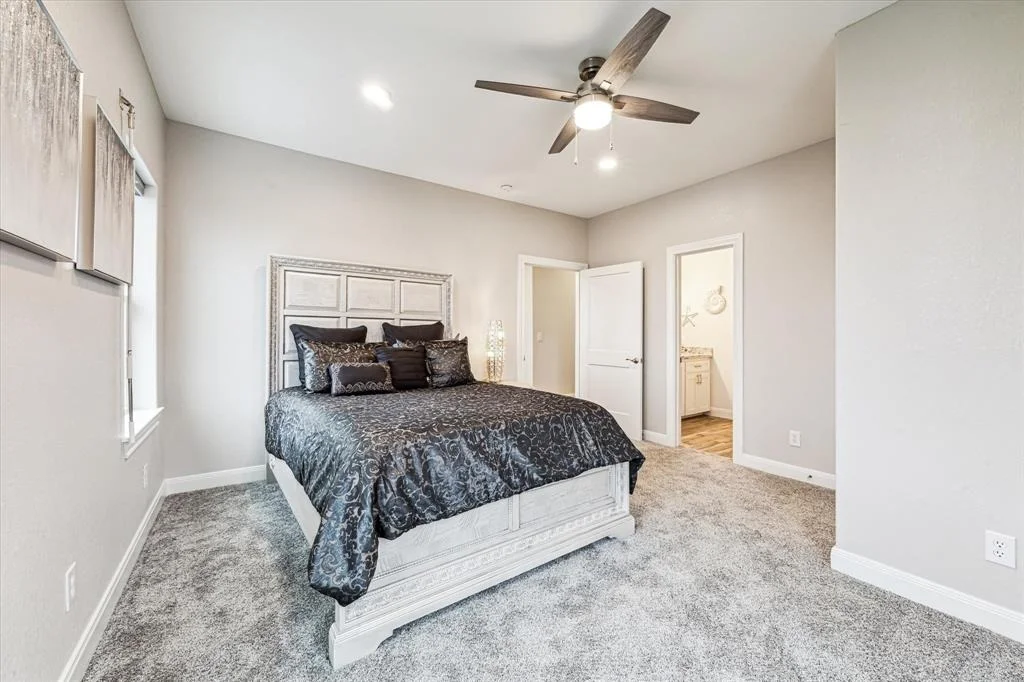 Photo of 430 Amanda Circle