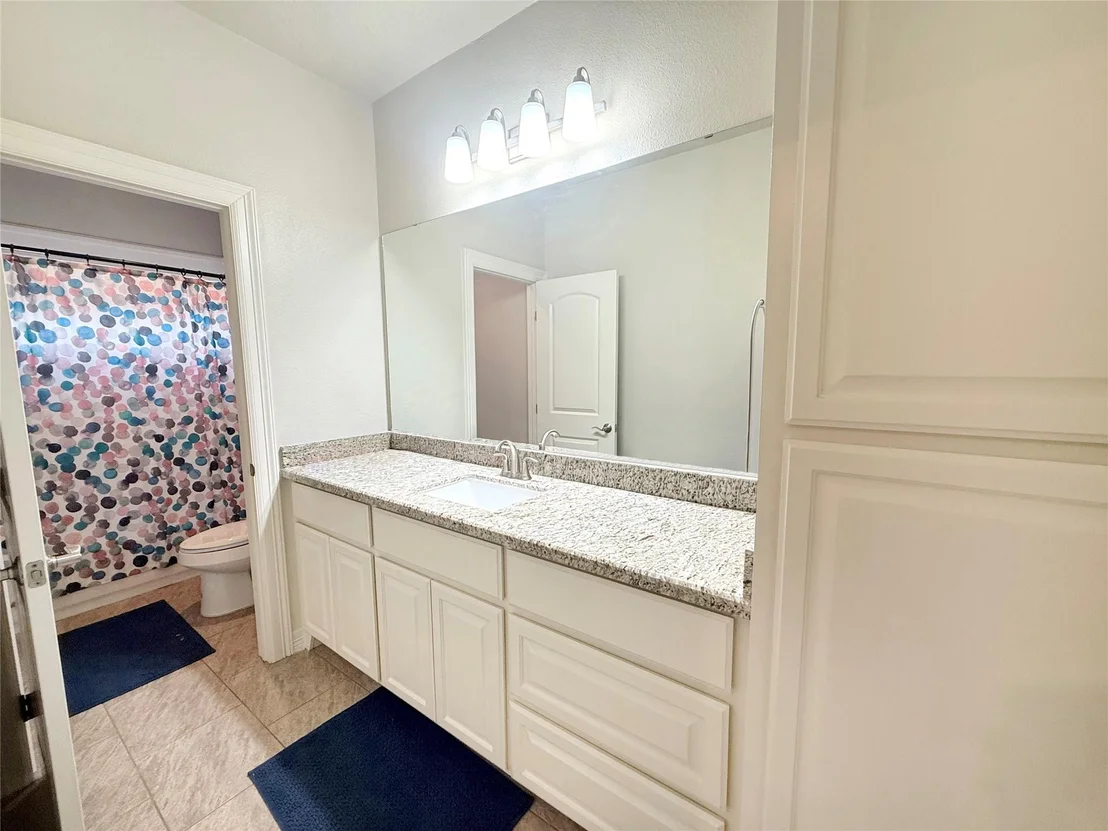 Photo of 313 Creekside Lane