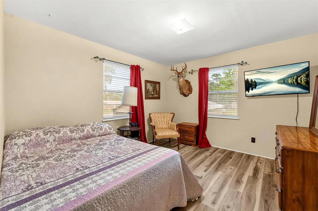 Photo of 439 Lakeview Harbor
