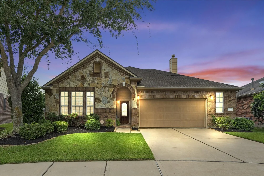Photo of 9997 Willow Falls Lane