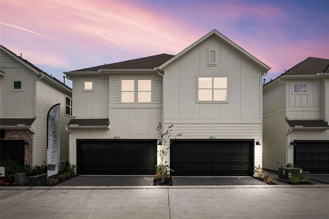 Photo of 3915 Willowbend Point Drive