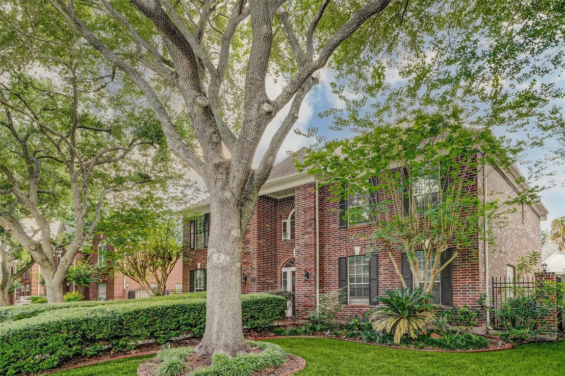Photo of 2106 Shade Crest Drive