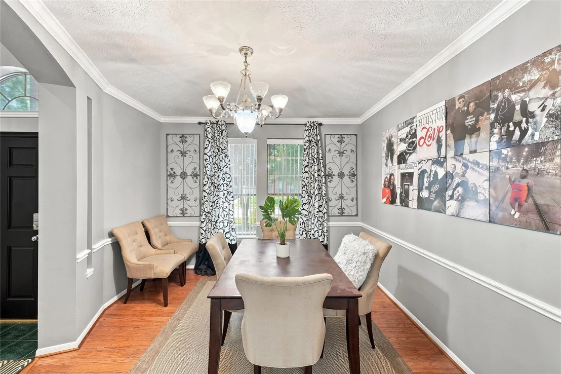 Photo of 10827 Oak Acres Drive