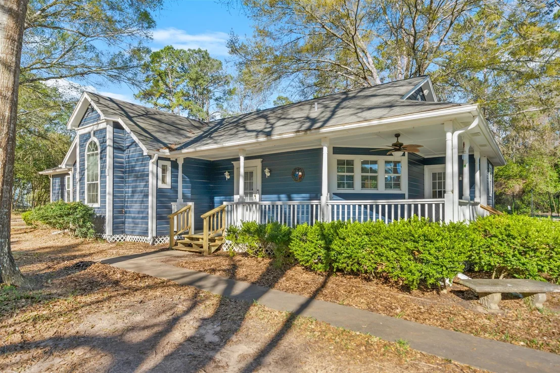 Photo of 201 Pine Road