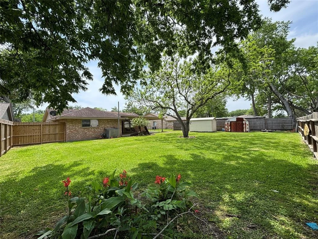 Photo of 13642 Greenridge Drive