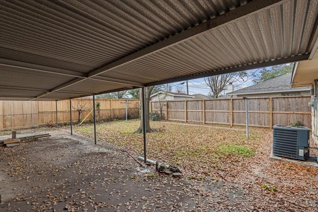 Photo of 2114 Lazybrook Drive