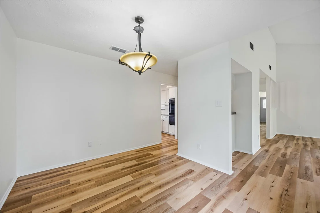 Photo of 1002 Oxborough Drive