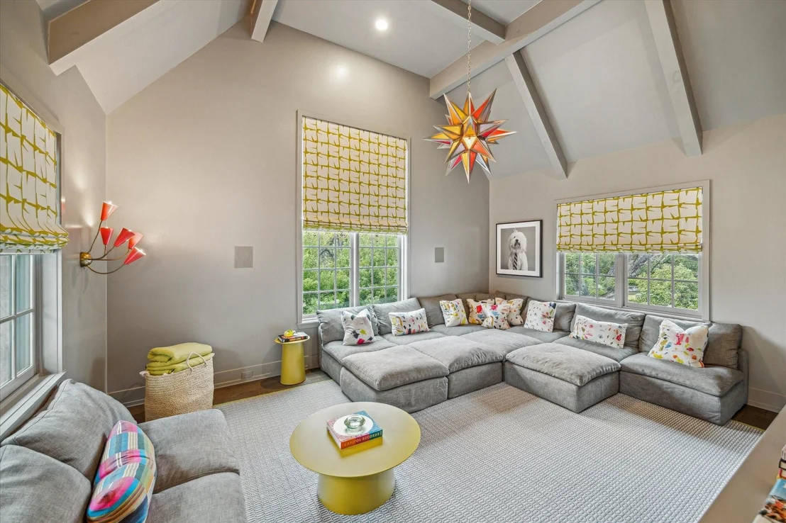 Photo of 2520 Del Monte Drive