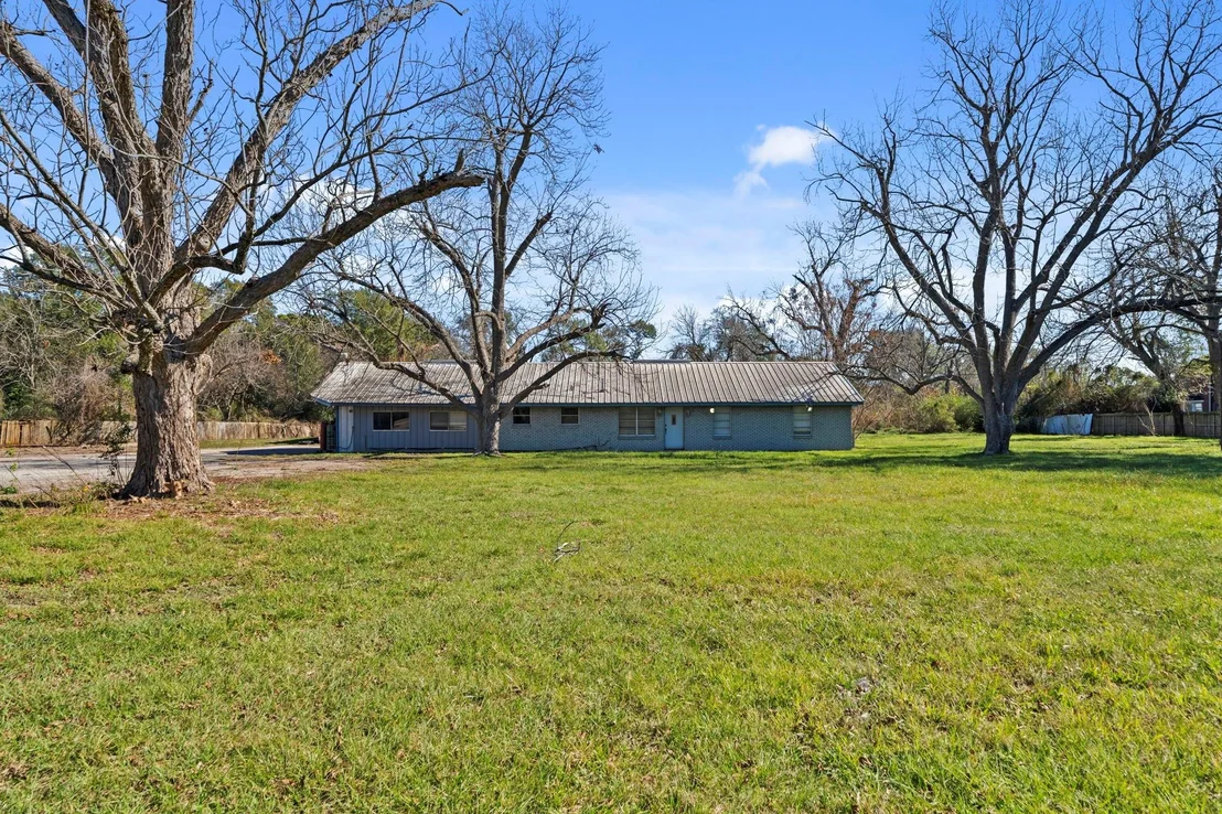 Photo of 8438 Windfern Road