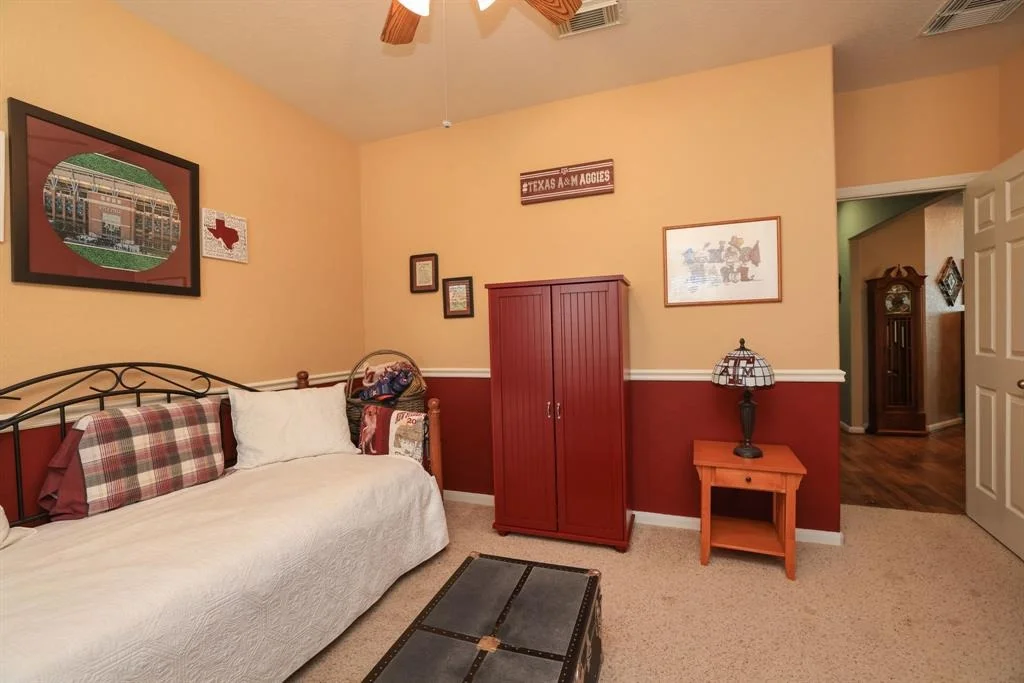 Photo of 9331 Edgeloch Drive