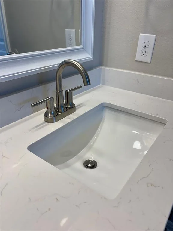 Photo of 607 W Bayshore Drive